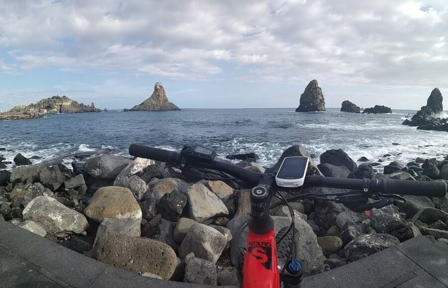 Catania: 4-Hour Guided Bike Tour - Along the Ionian coast toward Aci Castello