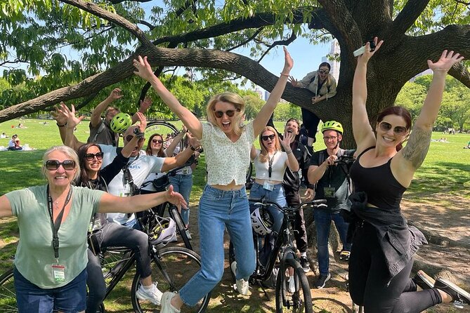 Central Park NYC Highlights Small-Group Bike Tour - The Jacqueline Kennedy Onassis Reservoir