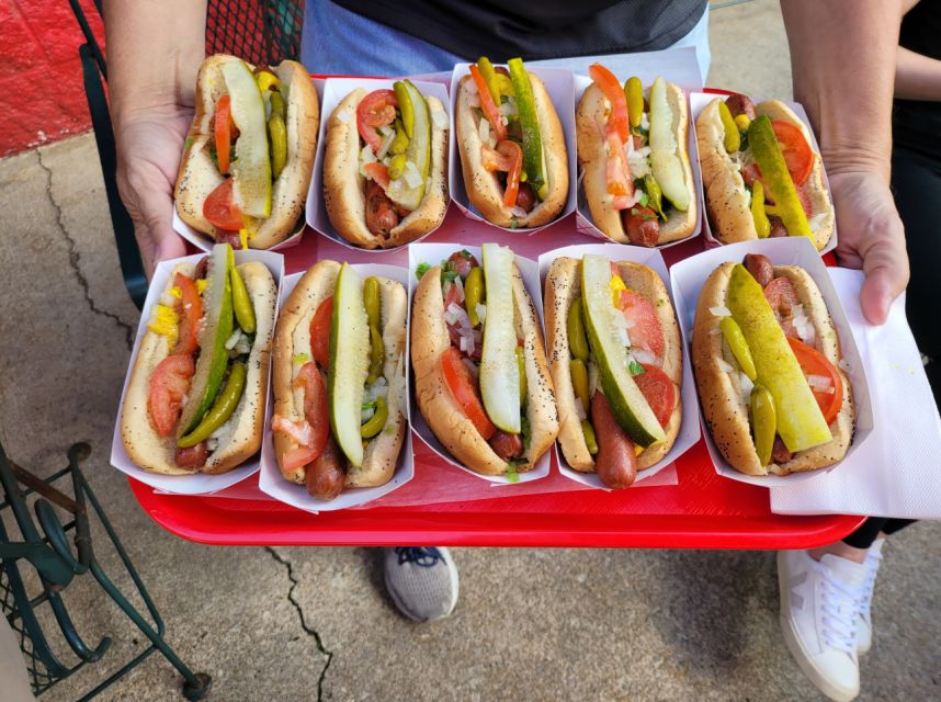 Chicago: Bikes, Bites, and Views Biking Tour - Adults - Why food and bicycles work so well in Chicago