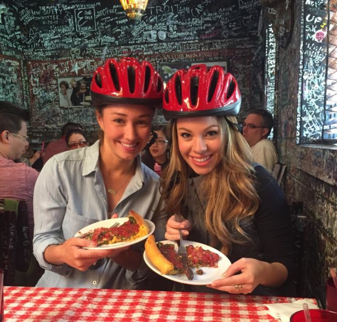 Chicago: Bikes, Bites, and Views Biking Tour - Adults - The evening downtown attractions route