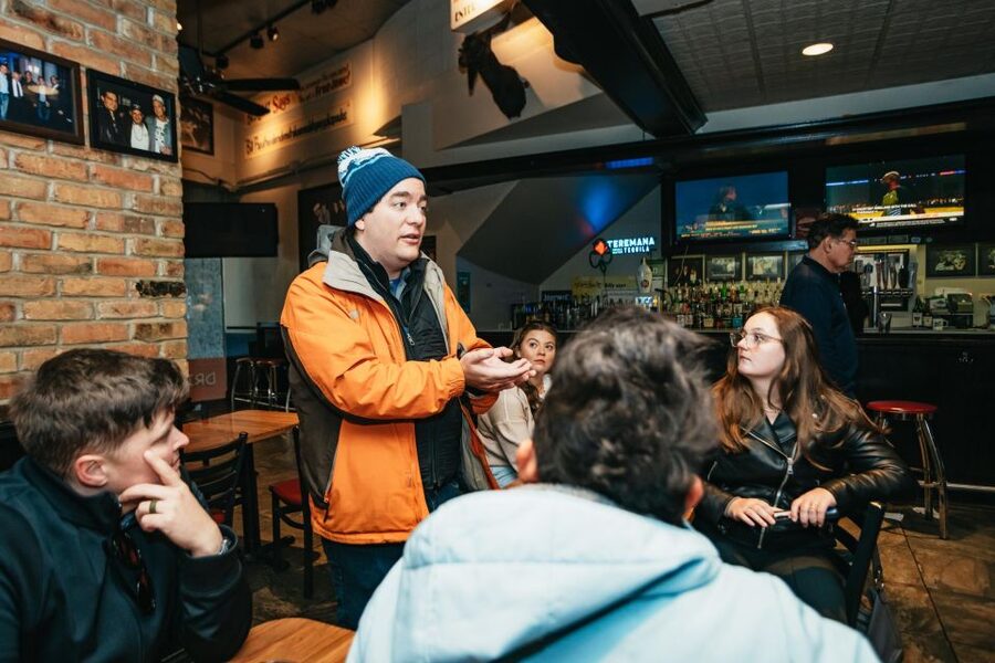 Chicago: Classic Food & Walking Tour with Free Bike or Kayak - The Chicago Theatre and the Loop