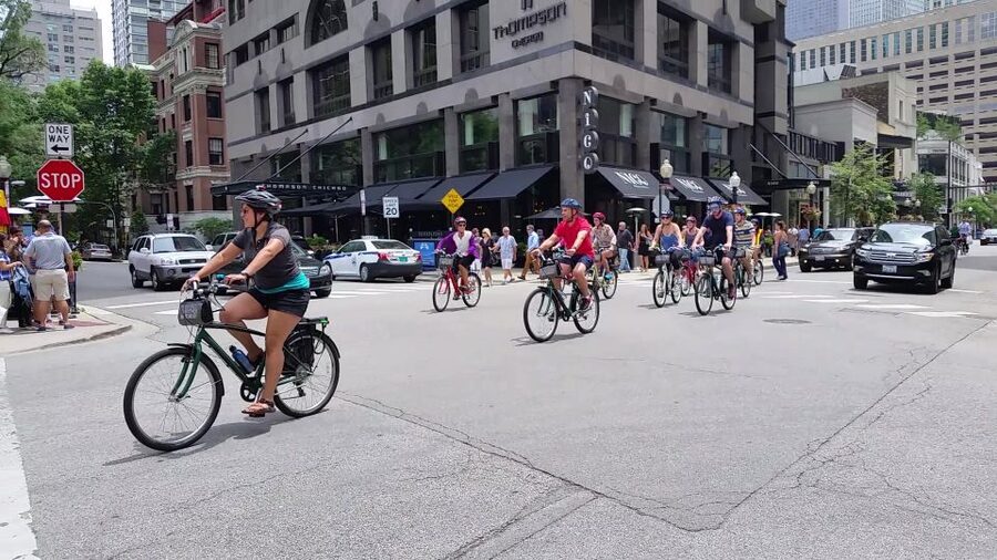 Chicago: Full-Day or Half-Day Bike Rental - Four hours or a full day?