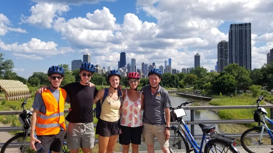 Chicago: Lakefront Neighborhoods Bike Tour - How difficult is the ride?