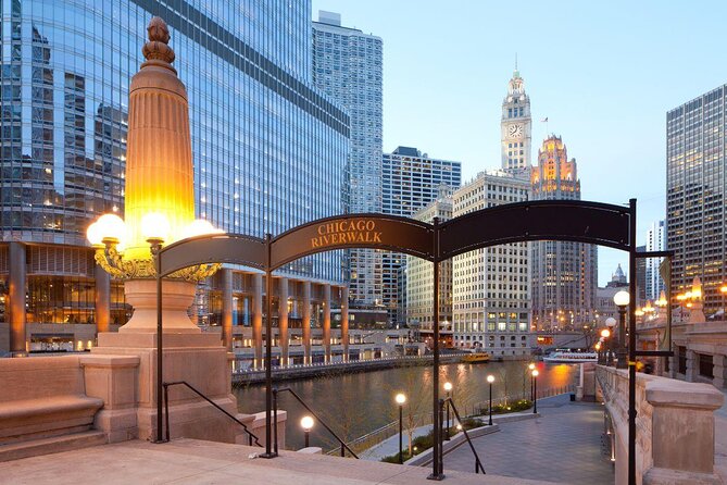 Chicago's Ultimate City Bike Tour - Key points to know before you ride