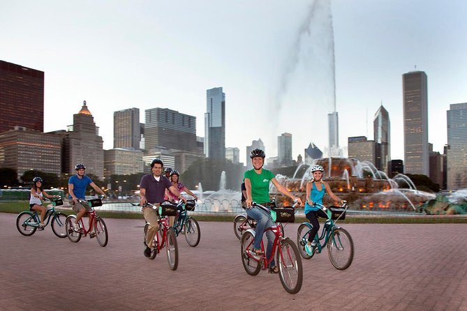Chicago's Ultimate City Bike Tour - Starting at Bobby’s Bike Hike on Lake Shore Drive