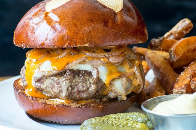 Chicago's West Side Foodie Ride Bike Tour - Wicker Park, Bucktown, and the first major food stops