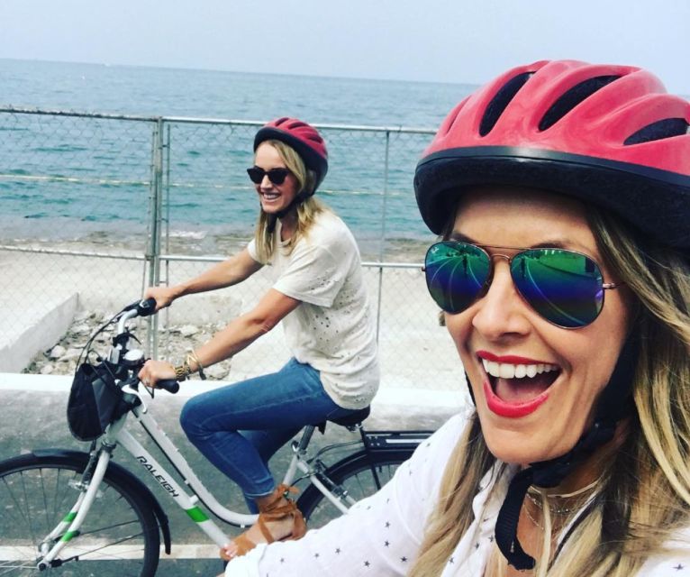 Chicago: Ultimate City Attractions Bike Tour - Buckingham Fountain In Grant Park