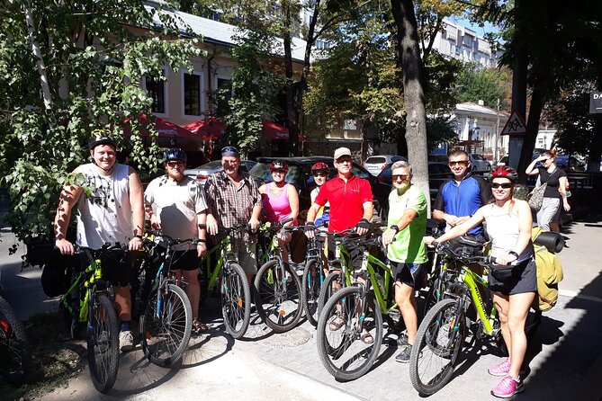 Chisinau Bike Rental - How the self-guided format works for different visitors