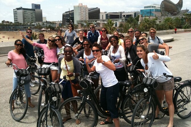 City Center Bike Tour in Barcelona - Gaudí’s modernist showpieces: Casa Batlló and La Pedrera