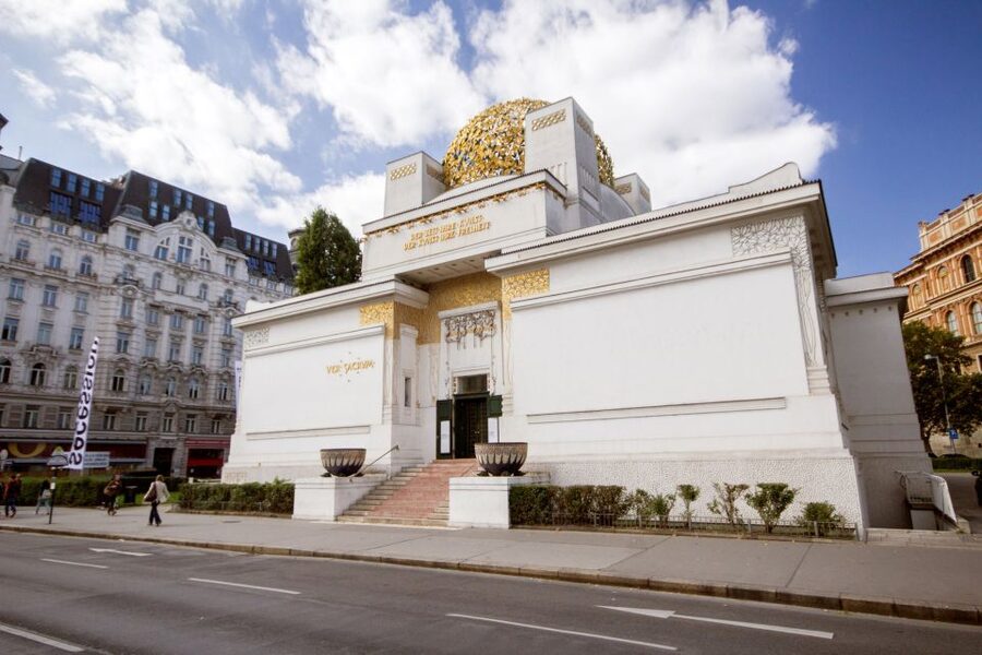 Classic Vienna: 3-Hour Guided Bike Tour - Stephansplatz and St. Stephen’s Cathedral