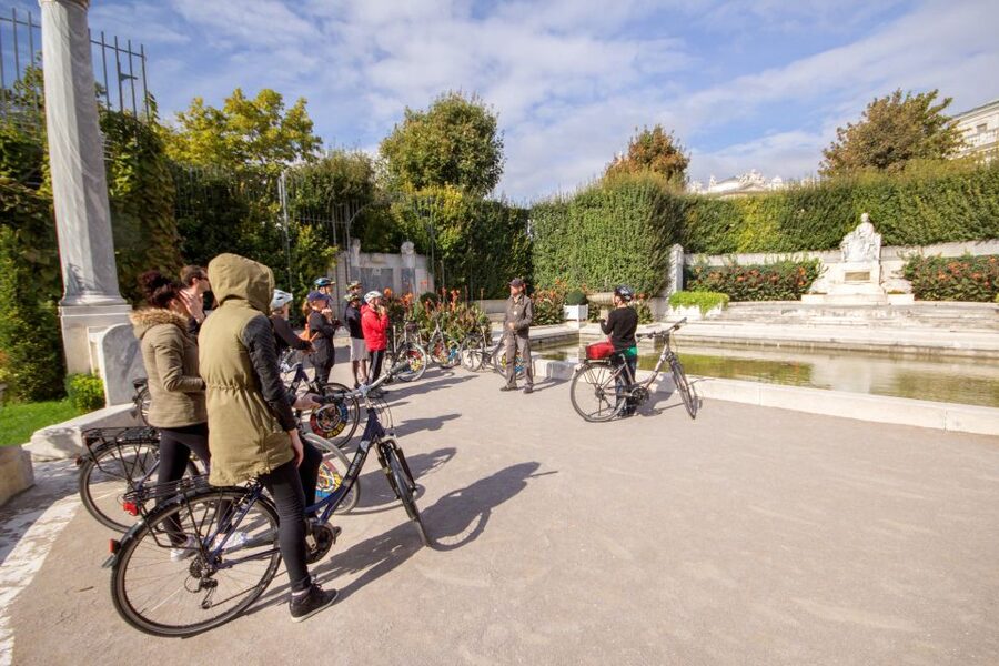 Classic Vienna: 3-Hour Guided Bike Tour - Hundertwasserhaus and Vienna’s less formal face