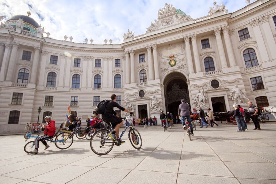 Classic Vienna: 3-Hour Guided Bike Tour - Karlsplatz and Karlskirche