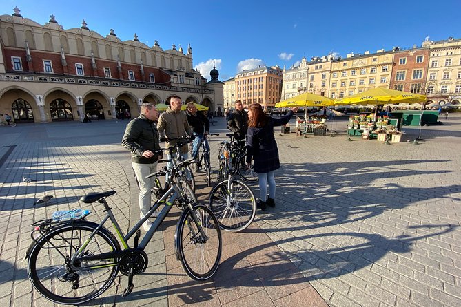 Complete Cracow Bike Tour (small group of maximum 15 people!) - Why a bicycle works so well in central Krakow