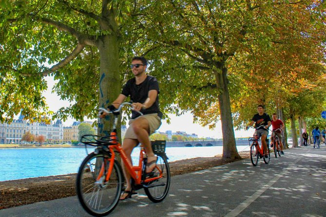 Copenhagen: 3 Hour Private Bike Tour - Christiania and the More Individual Side of the City