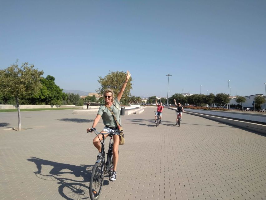 Córdoba Daily Highlights Bike Tour - Starting at Calle Moriscos 10