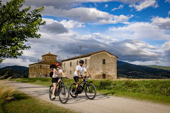 Cortona - eBike tour and wine tasting in the Val di Chiana [+40€] - Who will enjoy this ride most
