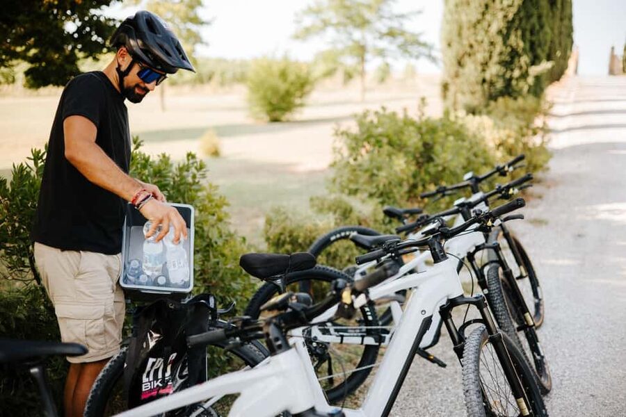 Cortona: Val di Chiana E-Bike Tour with Optional Wine Lunch - Key points to know before you book