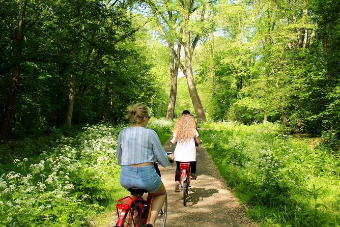 Countryside Fishermen Villages & Cheese E-bike Tour - Jacobs Hoeve and the Dutch cheese tasting