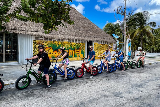 Cozumel: City Tour by E-bike - Lunch as part of the local experience