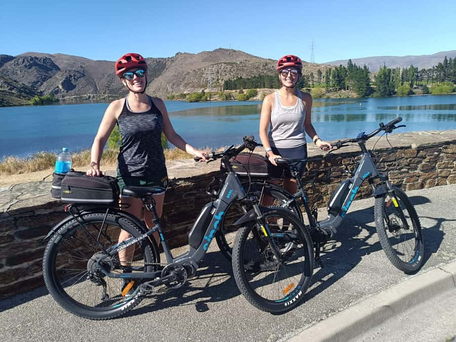 Cromwell: Lake Dunstan Trail Bike Rental and Luxury Shuttle - Why the Lake Dunstan Trail is worth your day