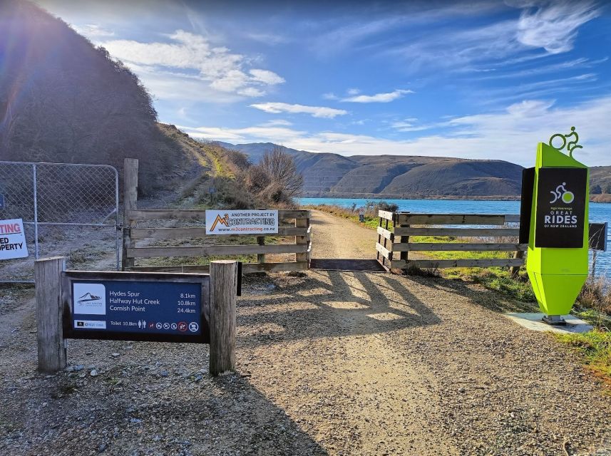 Cromwell: Lake Dunstan Trail Bike Rental and Luxury Shuttle - Carrick Winery and Burger Afloat