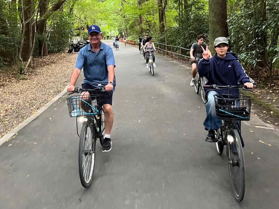Cycle Kyoto's Hidden Gems & Gion Stroll - Guides who make the route work