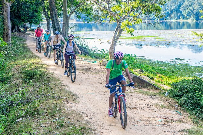 Cycle the Angkor Backroads with lunch / E-Bike or Tuk Tuk - Why a bicycle changes your Angkor day