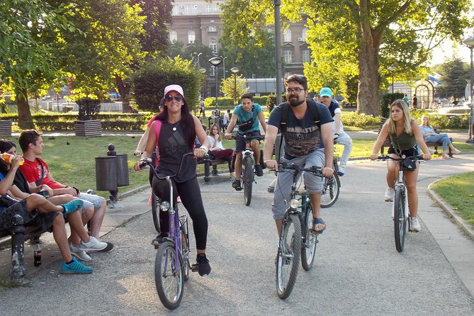 Cycling the parks, ride through the ages - Liberators of Belgrade Memorial: beginning with wartime memory
