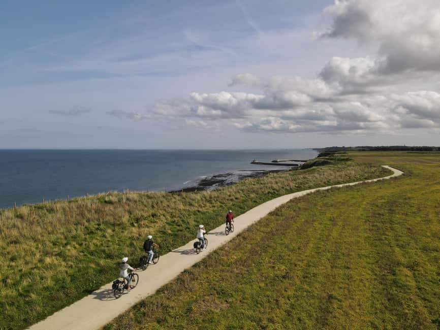 D-Day E-Bike excursion self guided - Longues-sur-Mer Battery and the Mulberry Harbor at Arromanches