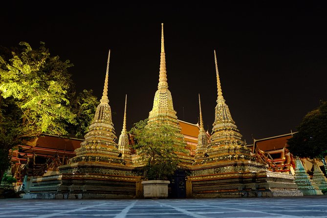 Discover Bangkok at Night 5-Hour Bike Tour with dinner - Wat Phra Chetuphon, with an important limitation