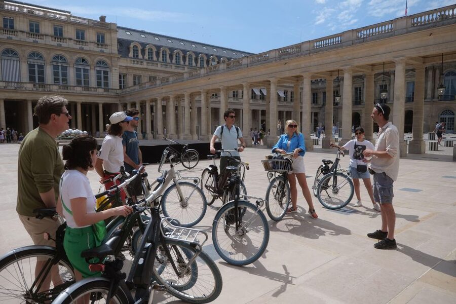 Discover Paris by bike - Le Marais and Centre Pompidou