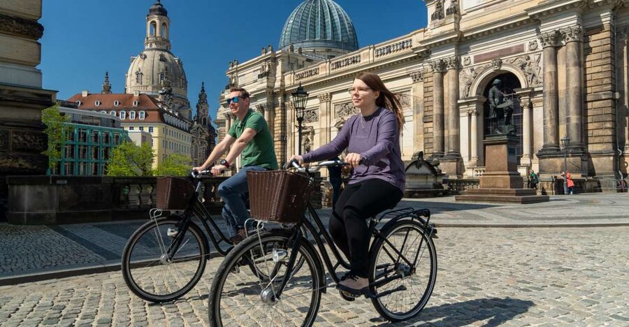 Dresden: Bike Rental - City Bike with Option Children Seat - Key Points at a Glance
