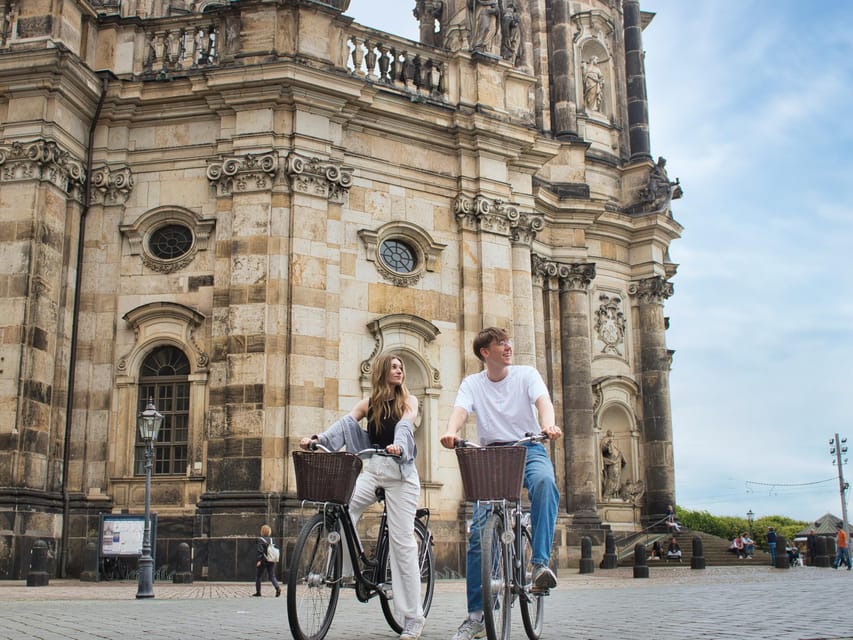 Dresden: Bike Rental - City Bike with Option Children Seat - Starting Beside the Frauenkirche