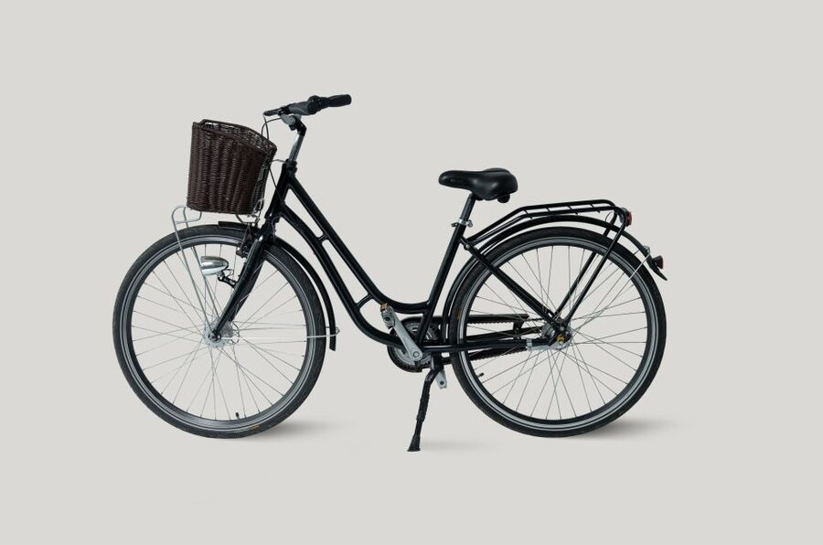 Dresden: Bike Rental - City Bike with Option Children Seat - What the $10 Price Really Buys