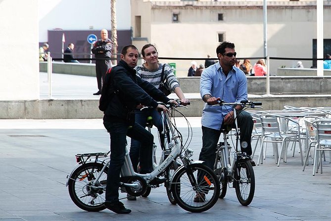 E-Bike Barcelona Highlights & Park Guell in Small Group - Park Güell: the uphill finale