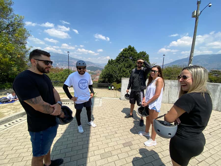 E-Bike City Tour Medellin with Local beer and Snacks - Key points before you book