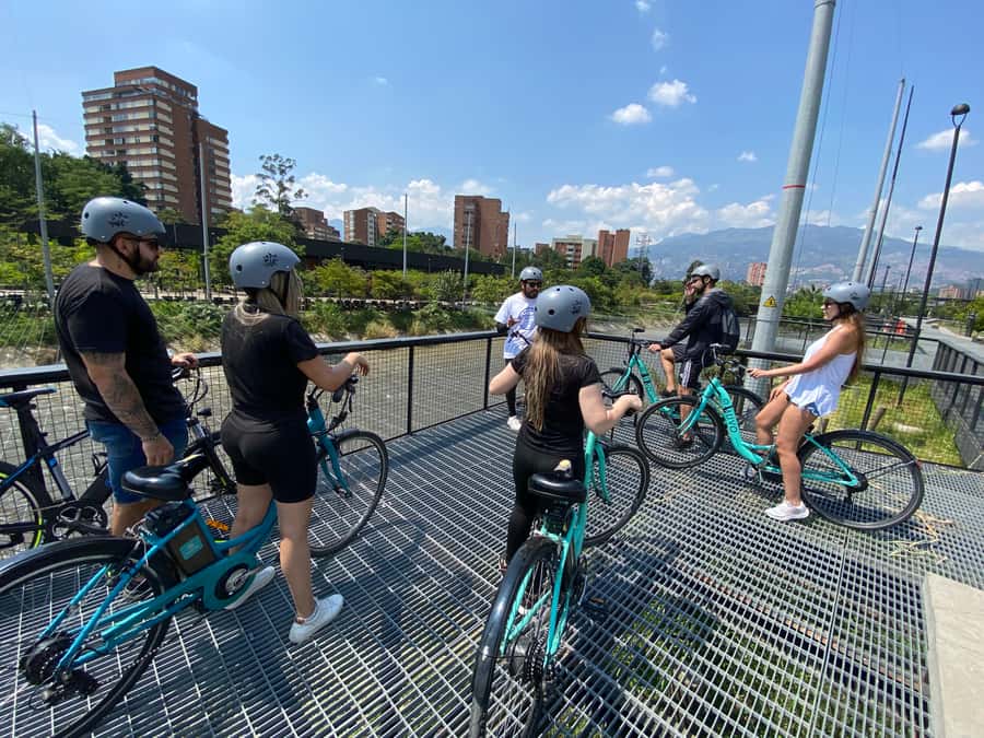 E-Bike City Tour Medellin with Local beer and Snacks - Why an e-bike is a smart way to see Medellín