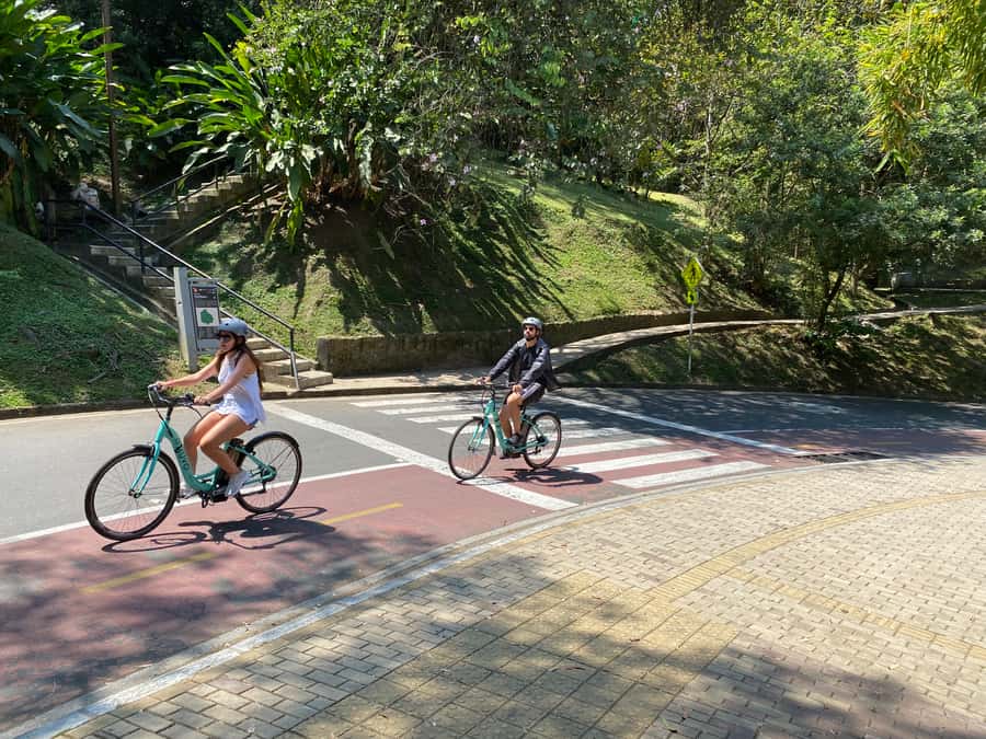 E-Bike City Tour Medellin with Local beer and Snacks - The unnamed final 30-minute stop