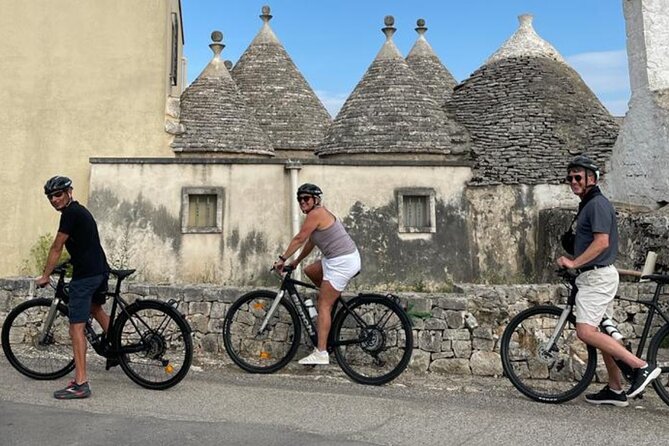 E-Bike, Focaccia and Wine - Bakeries, almond cookies, and seasonal fruit