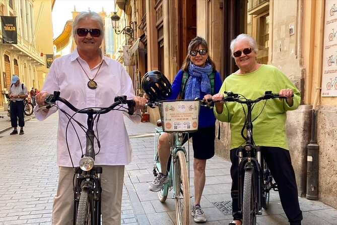 E-Bike Grand Valencia Private Tour - The futuristic City of Arts and Sciences