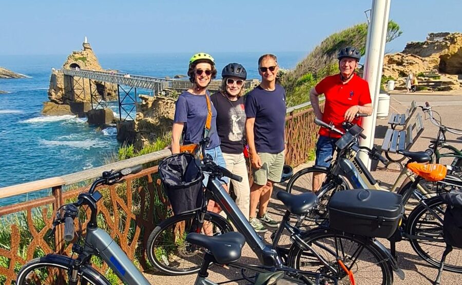 E-bike Guided Tour Biarritz & small villages - What makes Valérie such a strong guide