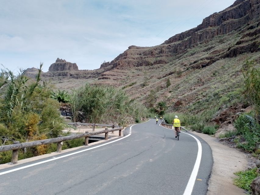 E-Bike Mountain Tour in Natural Park +Option Tapas in a Cave - Ayagaures Dam and the best photo stop