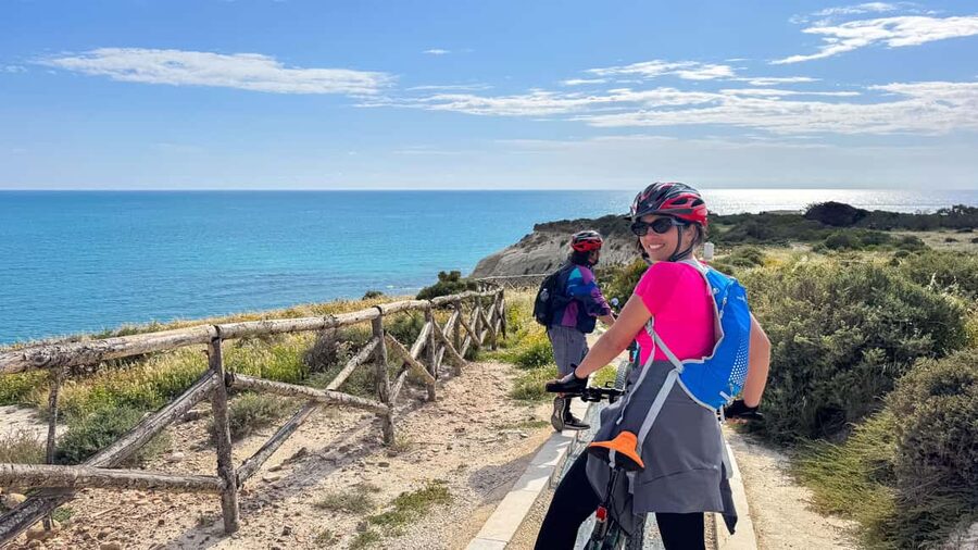 E-Bike Scala dei Turchi: Food tasting, villages, snorkeling, nature reserve - Price, pickup, and overall value