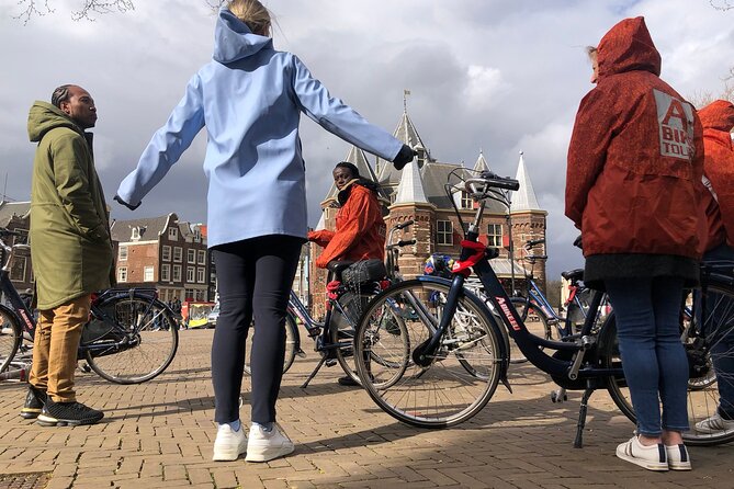 E-Bike Tour, Amsterdam's Highlights and Hidden Gems - ARTIS and the Entrepotdok, time permitting