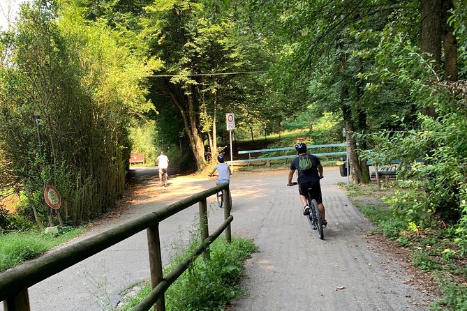 E-bike tour Bergamo - What the Guides Add