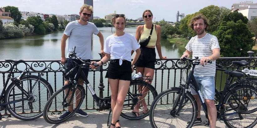 E-Bike tour in Sevilla - Maria Luisa Park: A Gentle Opening
