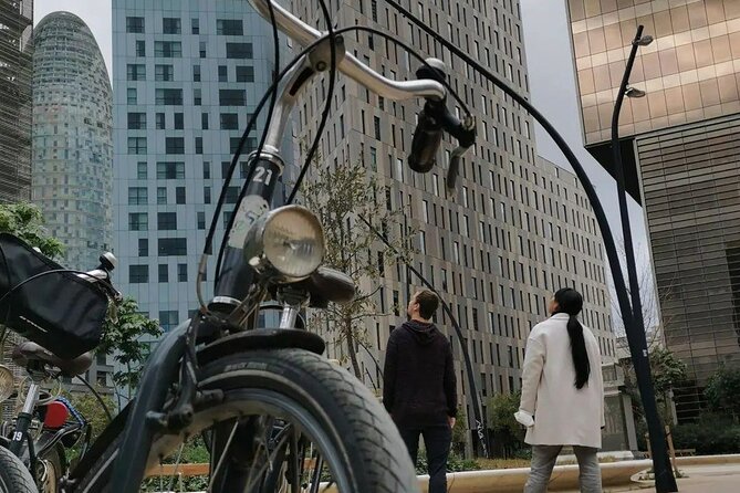 Eco-friendly Barcelona Bike Tour from a Local Perspective - The Gothic Quarter coffee pause