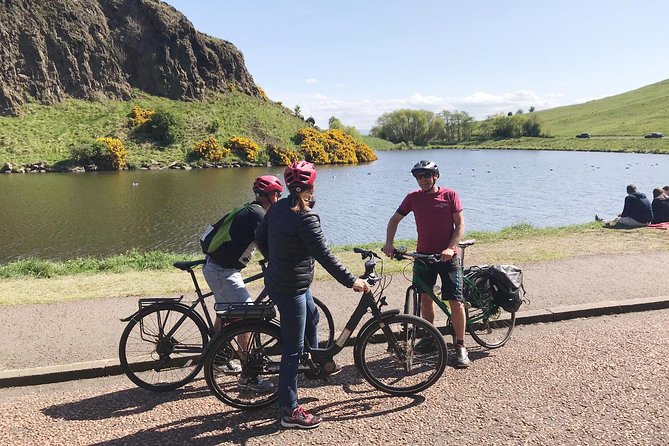 Edinburgh Sky to Sea Bike or E-Bike Tour with Transfer by TBC - Returning through Georgian streets and the New Town