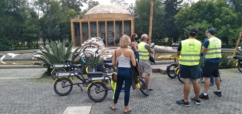 Electric Bike City Tour with a taco stop. - Starting in Roma at Zacatecas 3