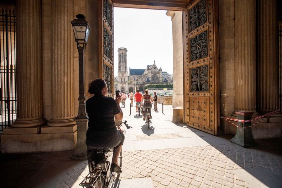Electric Bike Tour of Paris’ Hidden Gems - Four hours, small groups, and the right timing